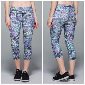 Iridescent multi naval blue Inspire crop legging